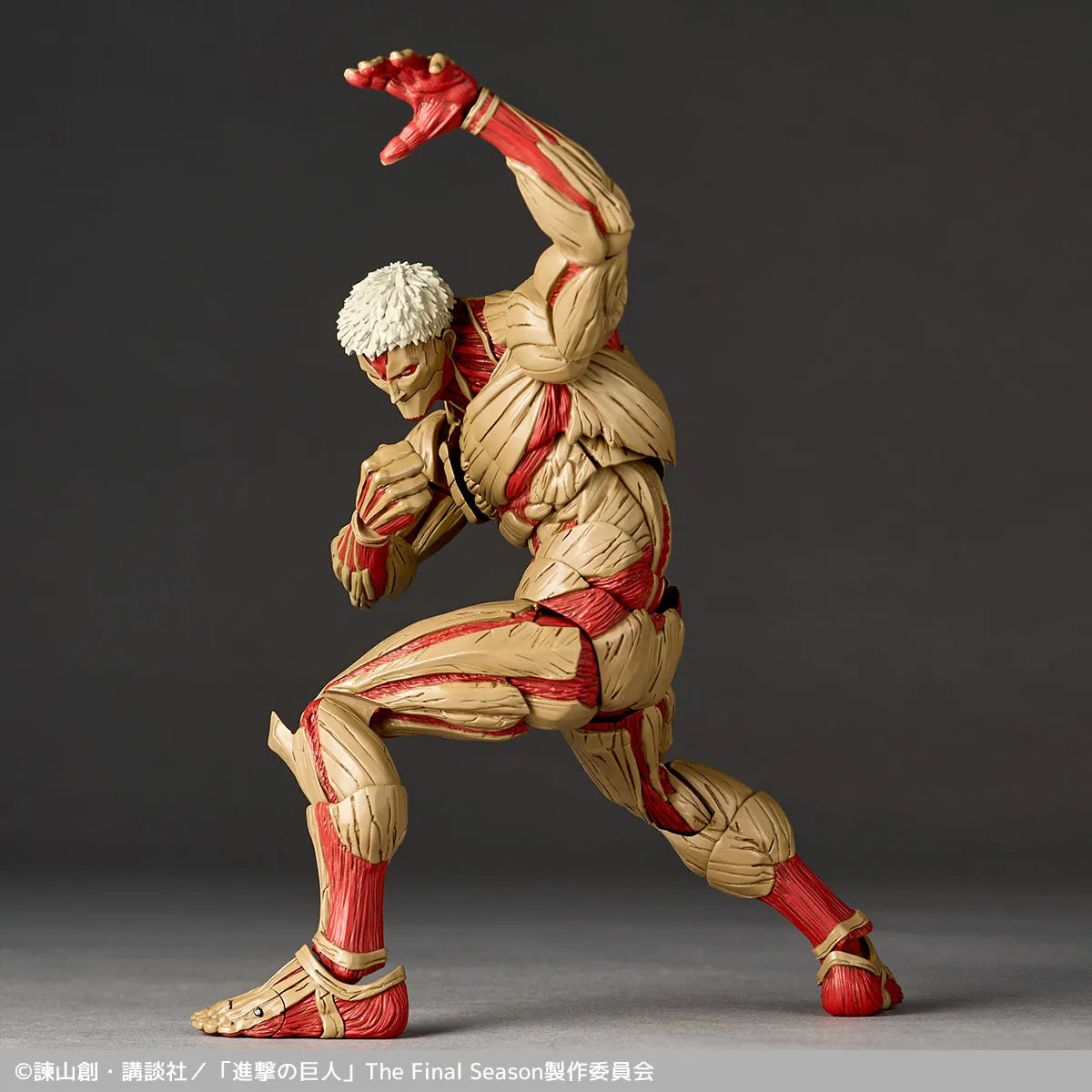 Revoltech A.y.attack On Titan Armored Titan 2027 Re-Release Action Figure