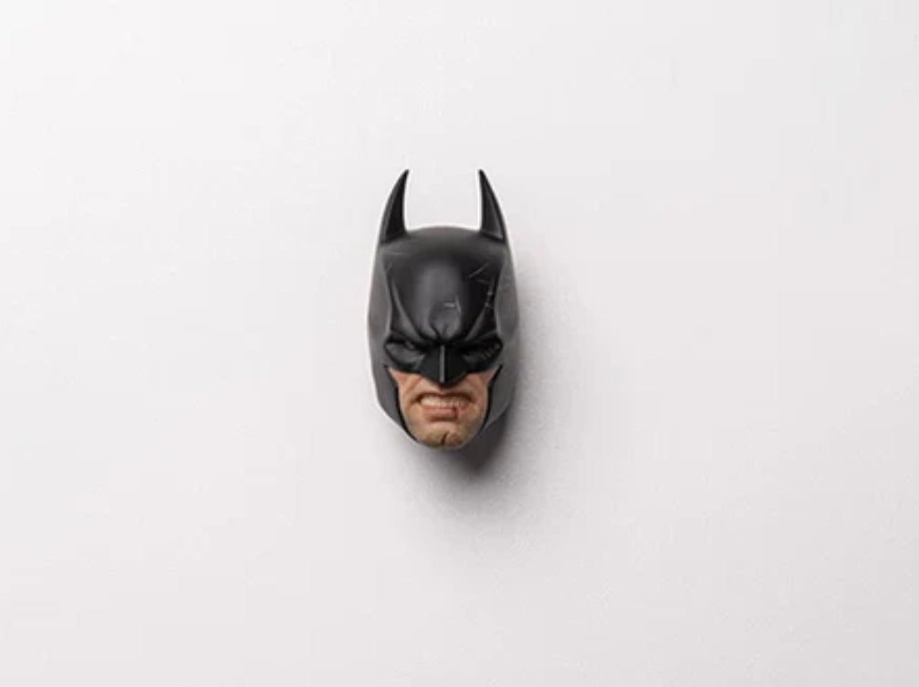 Batman Arkham Origins Batman Battle Damaged Ver 1/12 Action Figure